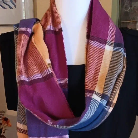 100% Cashmere Plaid Scarf